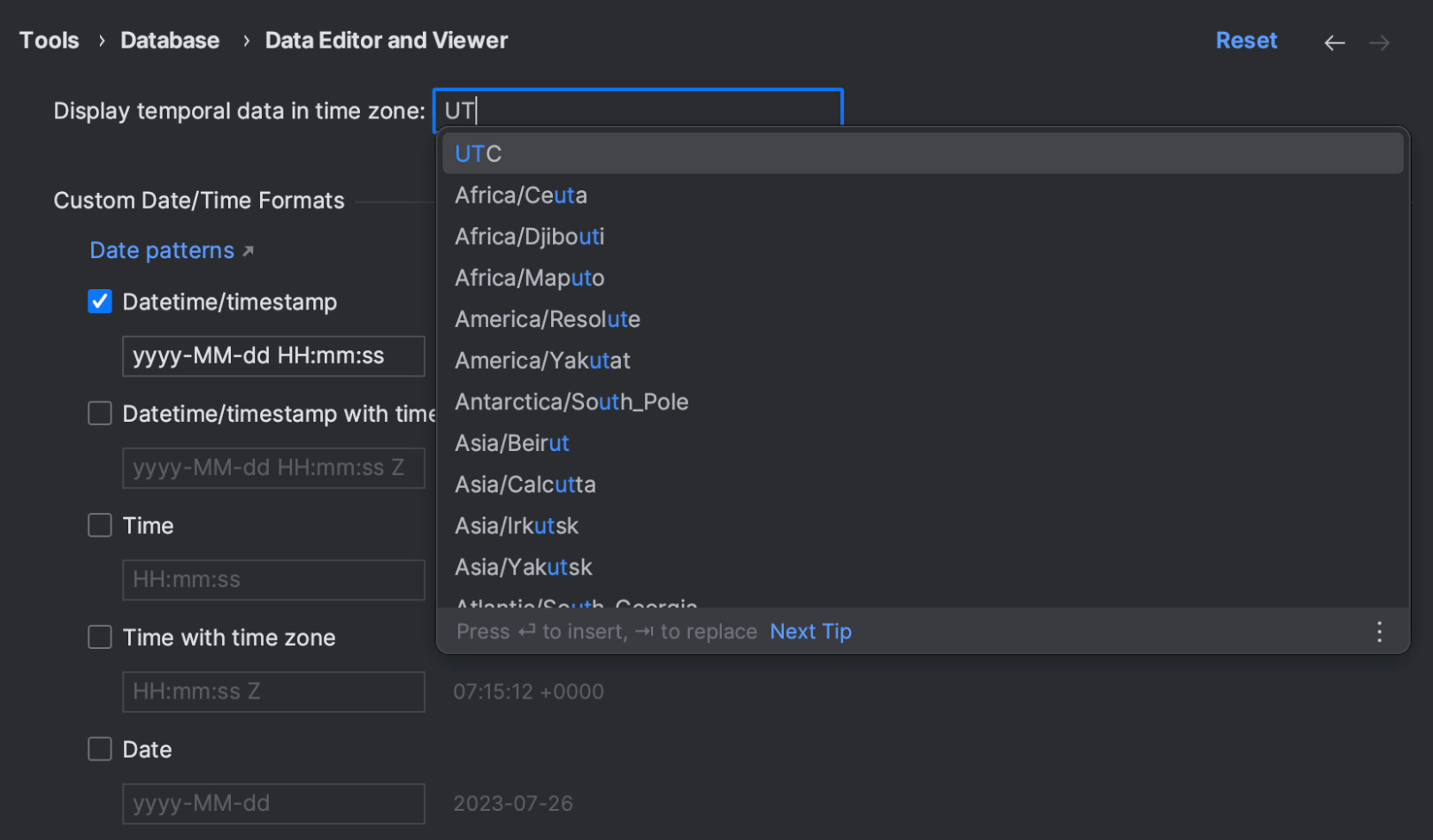 Configuração de fusos horários no editor de dados